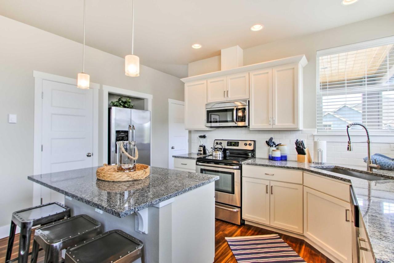 Ocean Shores House With Hot Tub - Walk To Beach Bagian luar foto